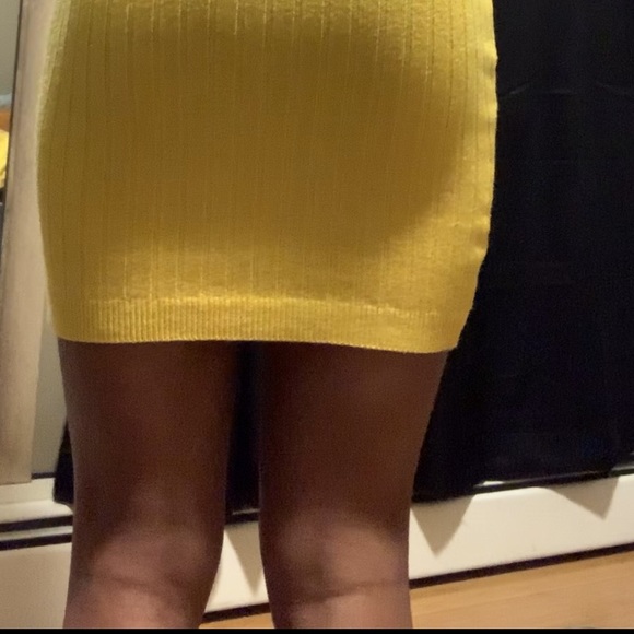 💛🖤 Bodycon Dress | Stretch Fit | Worn Once - Picture 4 of 4